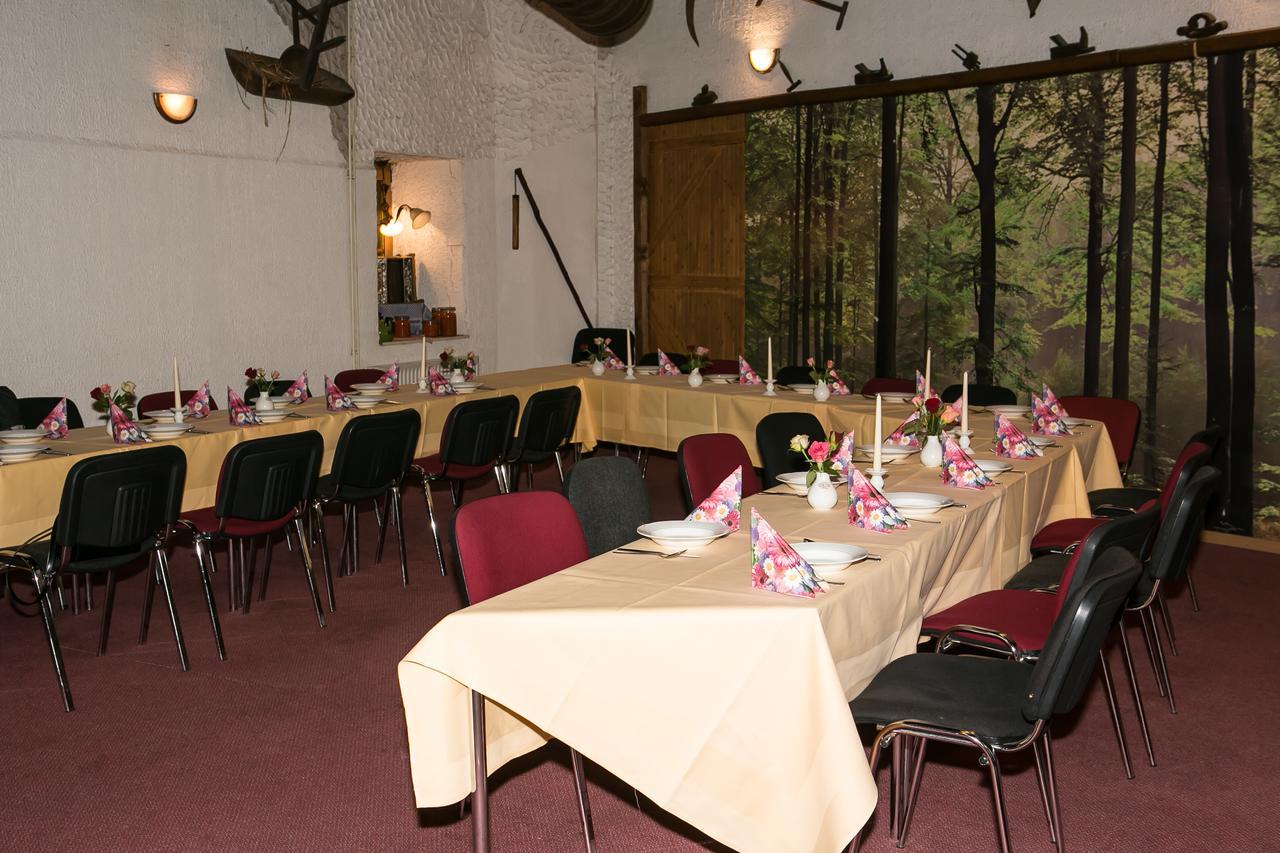 Hotel Groebern Am See Grobern Kültér fotó